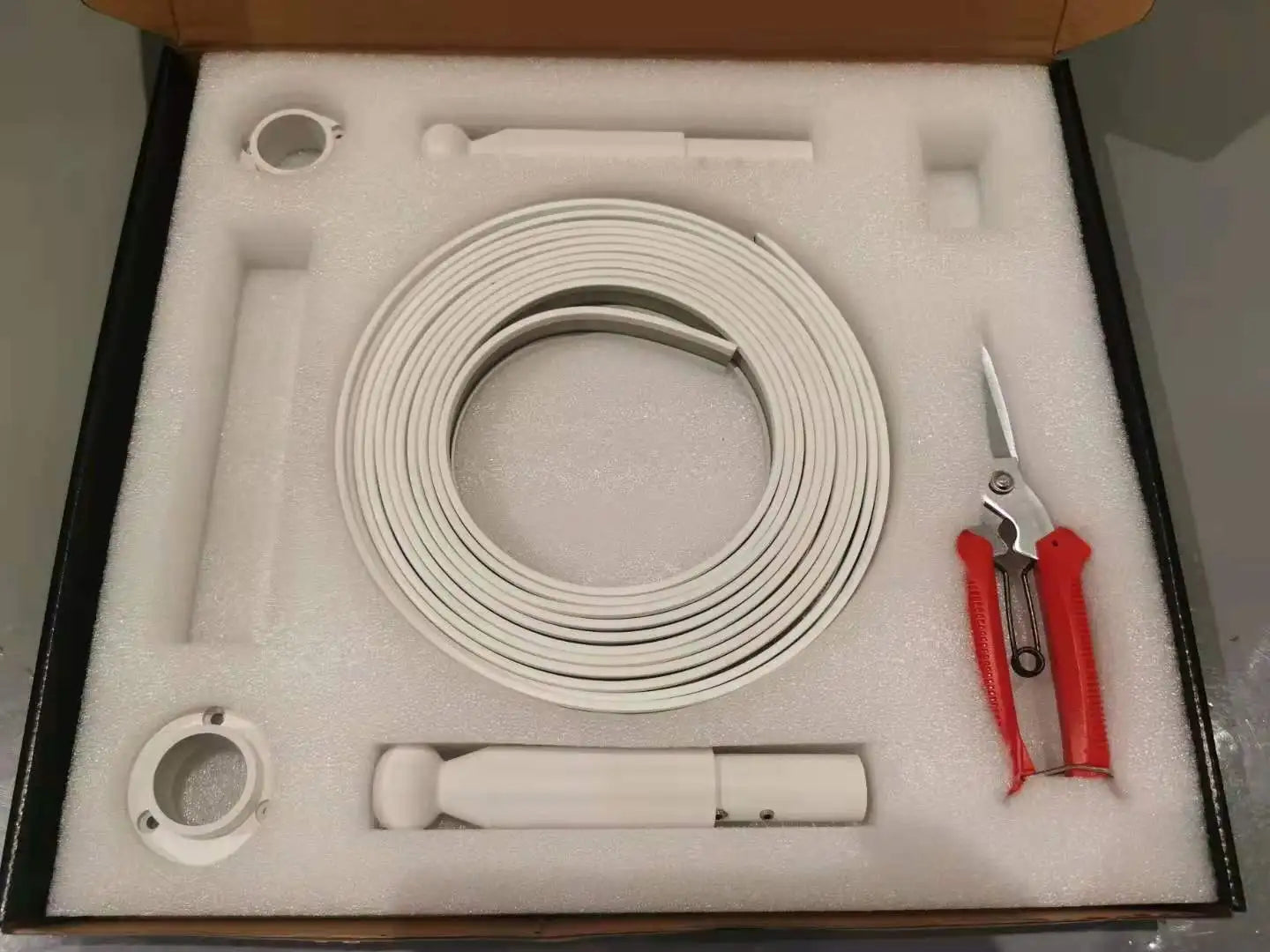 Modern Black White Linear Wall Lamp Skyline Wall Sconce Background LED Bar Strip Living Room Home Decor Lights Bathroom Fixture